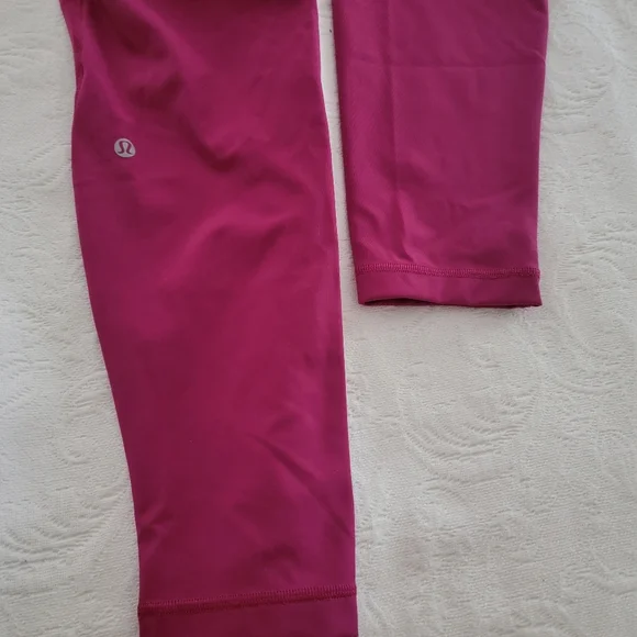 Lululemon leggins - Picture 6 of 7
